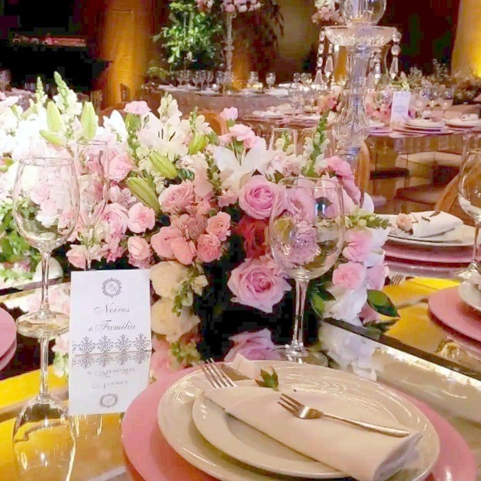 Mesa posta de casamento montada pelo Buffet Nadyr, Jundiaí SP